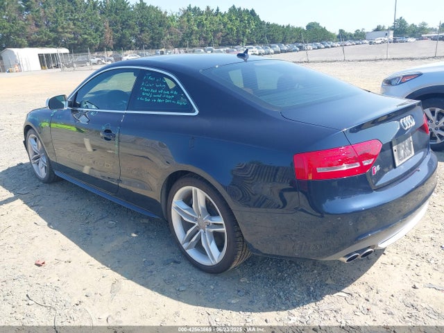 2010 AUDI S5 WAUVVAFR2AA044190 Photo 2