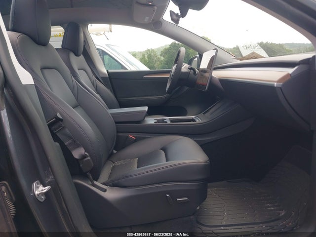 7SAYGDEE3PF879552 Tesla 2023