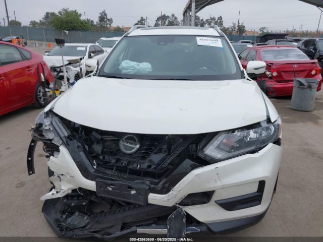 JN8AT2MT3KW257086 Nissan 2019