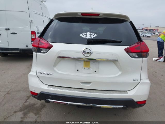 JN8AT2MT3KW257086 Nissan 2019