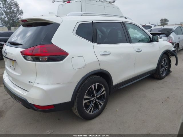 JN8AT2MT3KW257086 Nissan 2019
