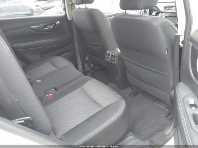 JN8AT2MT3KW257086 Nissan 2019