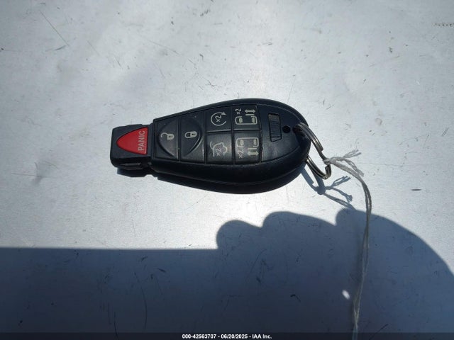 2C4RDGEG1GR329865 Dodge Grand Caravan