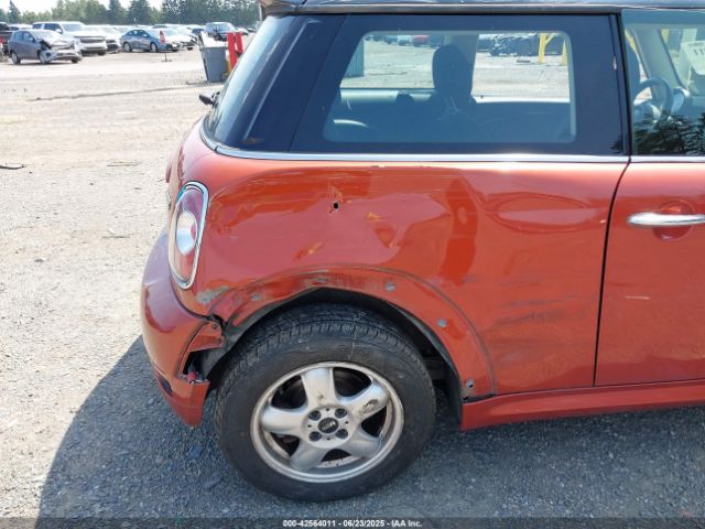 2011 MINI COOPER WMWSU3C55BT181956 Photo 5