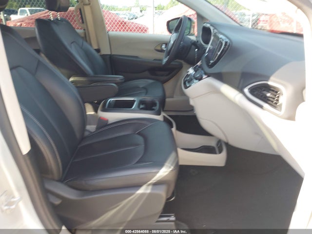 2C4RC1BG2RR140195 Chrysler 2024