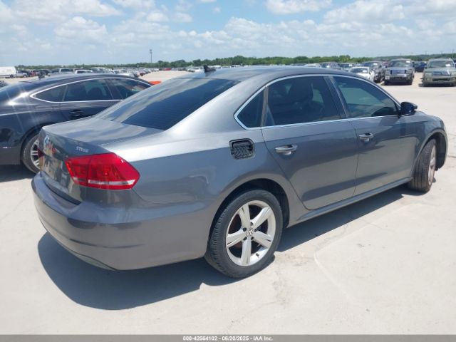 1VWBS7A35EC098479 Volkswagen Passat