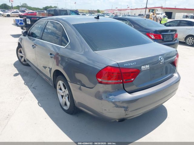 1VWBS7A35EC098479 Volkswagen Passat