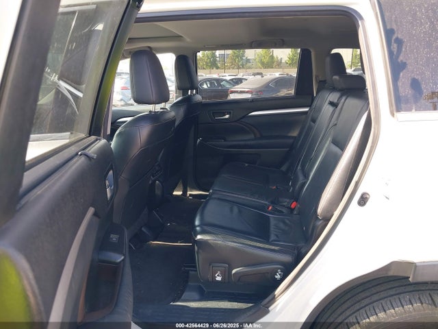 Toyota 2gr-fe 2014 5TDJKRFH1ES030953 Image 8