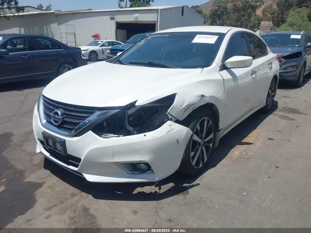 1N4AL3AP2GC245728 Nissan 2016