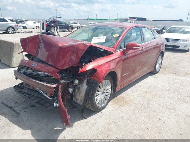Ford 2014 2014 3FA6P0LU9ER247406 Image 2