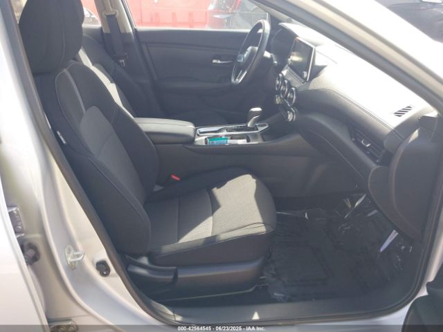 3N1AB8CV2NY273090 Nissan Sentra