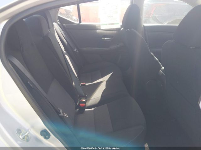 3N1AB8CV2NY273090 Nissan Sentra