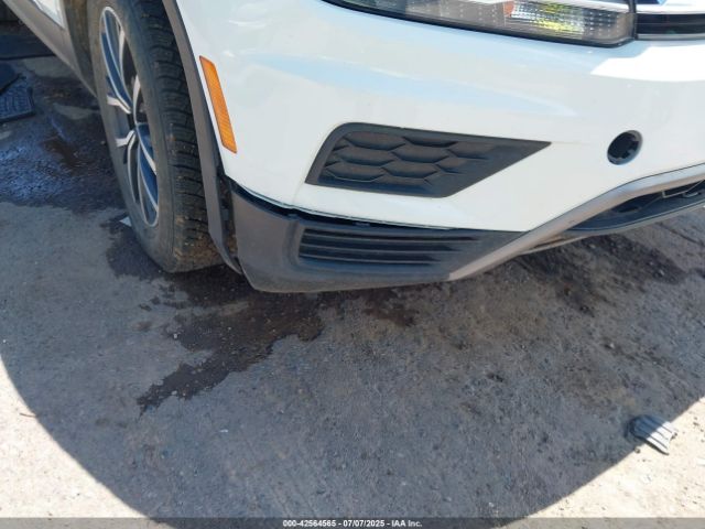 2018 VOLKSWAGEN TIGUAN 3VV2B7AX7JM138559 Photo 5