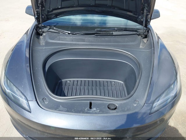 2025 TESLA MODEL 3 5YJ3E1EA8SF978613 Photo 9