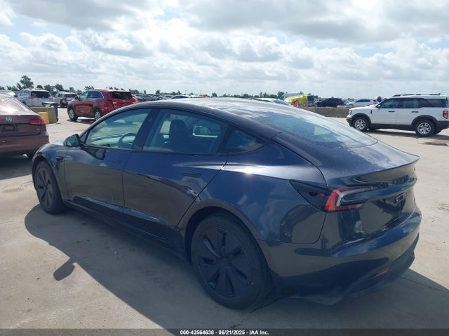 2025 TESLA MODEL 3 5YJ3E1EA8SF978613 Photo 2
