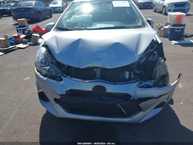 JTDKDTB31F1103114 Toyota 1nz-fxe+1lm