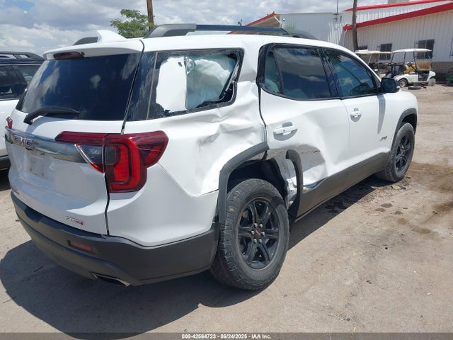 1GKKNLLS6NZ158455 GMC lgx