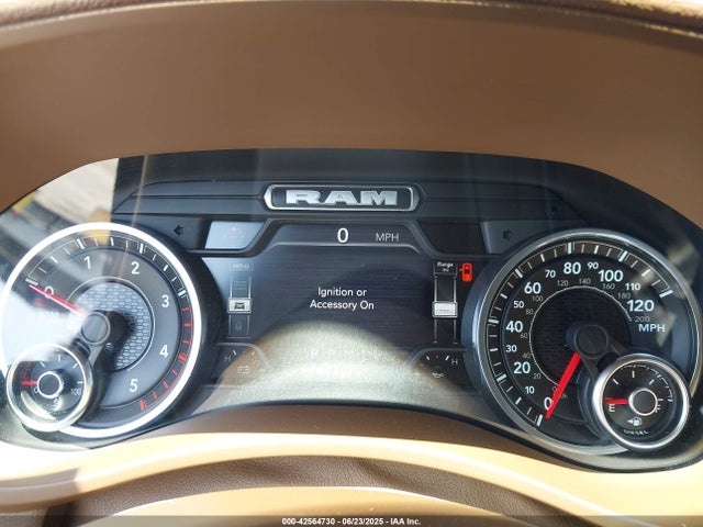 3C6UR5FL8NG345695 RAM 2500