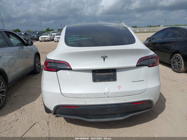 Tesla 2021 2021 5YJYGAEE5MF247174 Image 16