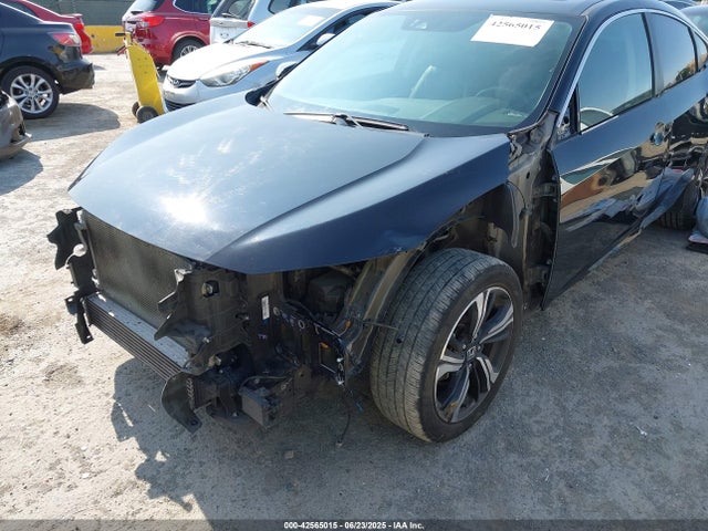 Honda l15b7 2017 19XFC1F93HE207045 Image 6