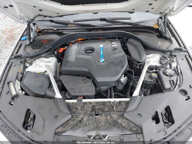 WBAJA9C57KB389401 BMW 530e