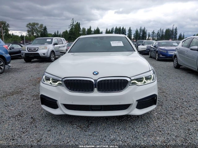 WBAJA9C57KB389401 BMW 530e