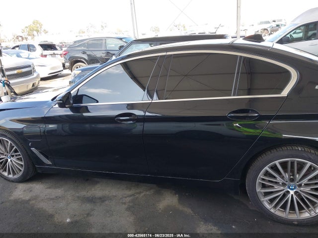 BMW 530e 2019 WBAJA9C5XKB399159 Image 14