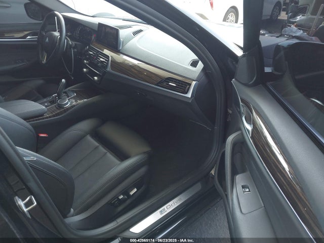 BMW 530e 2019 WBAJA9C5XKB399159 Image 5