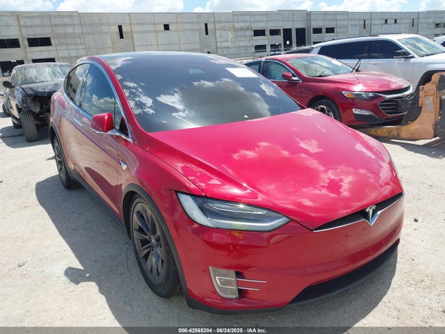 2018 TESLA MODEL X 5YJXCBE29JF123231 Photo 0