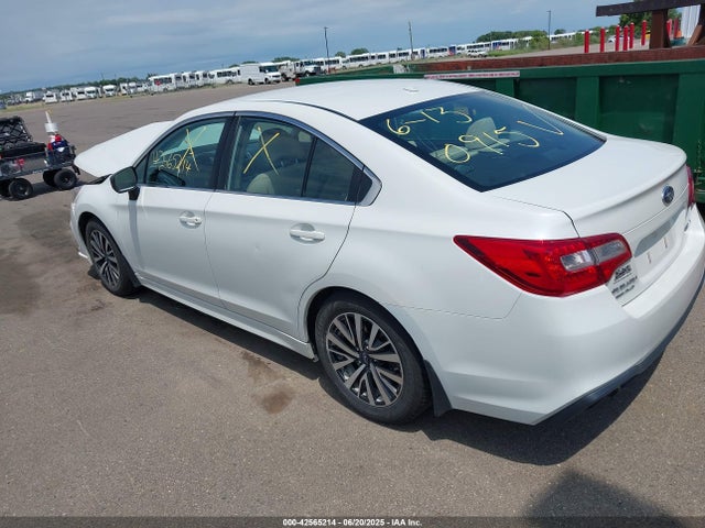 4S3BNAB6XK3011767 Subaru u5
