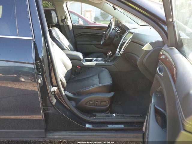 2014 CADILLAC SRX 3GYFNEE36ES521908 Photo 4