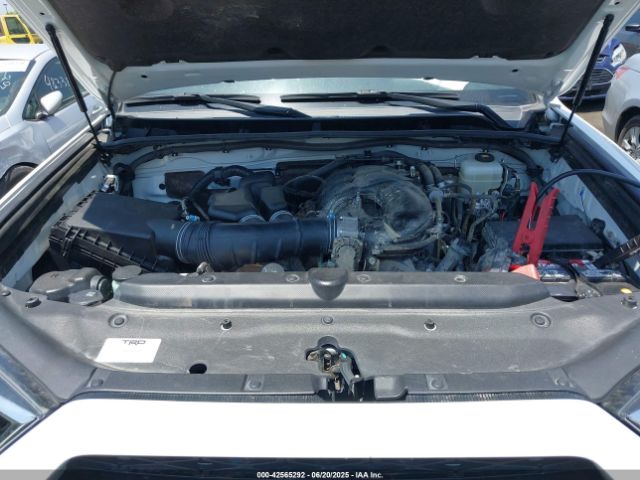 2019 TOYOTA 4RUNNER JTEBU5JR1K5725714 Photo 9