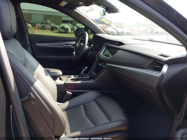 2021 CADILLAC XT5 1GYKNAR40MZ231577 Photo 4