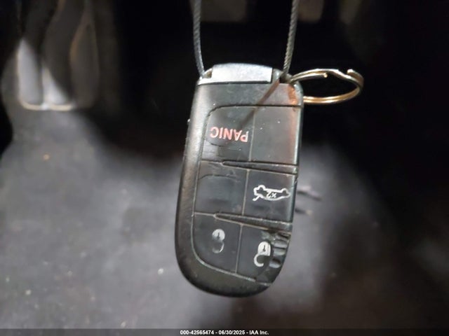1C3CCCAB0FN710893 Chrysler 2015