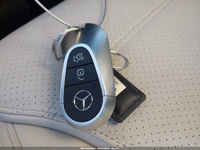 W1KAF4GB3SR257529 Mercedes-Benz m254