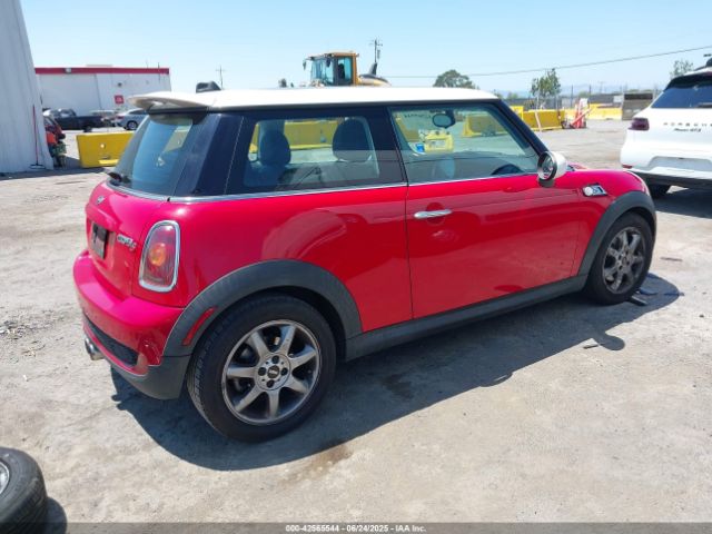2009 MINI COOPER S WMWMF73529TW84638 Photo 3