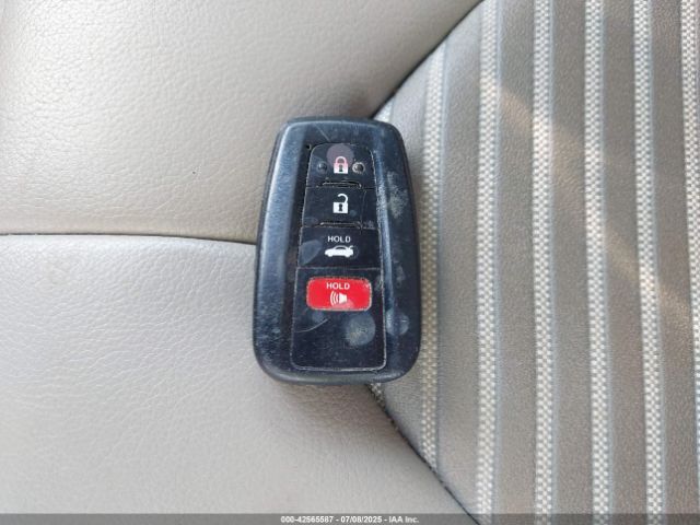 2018 TOYOTA CAMRY 4T1B11HK0JU646825 Photo 10