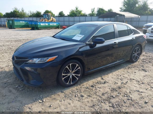 2018 TOYOTA CAMRY 4T1B11HK0JU646825 Photo 1