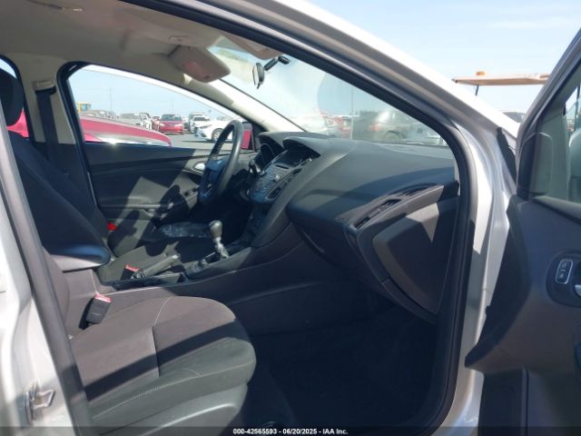 2015 FORD FOCUS 1FADP3FE7FL348733 Photo 4