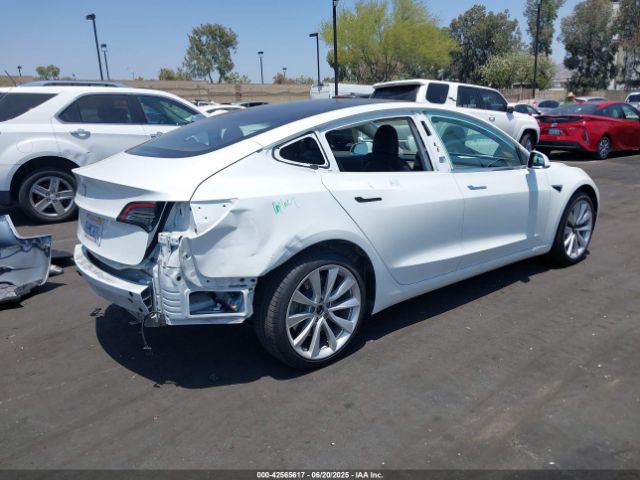 2018 TESLA MODEL 3 5YJ3E1EAXJF164834 Photo 3