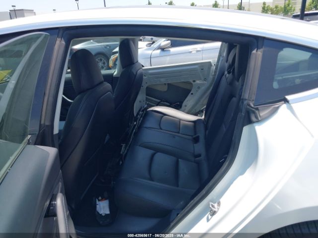 2018 TESLA MODEL 3 5YJ3E1EAXJF164834 Photo 7