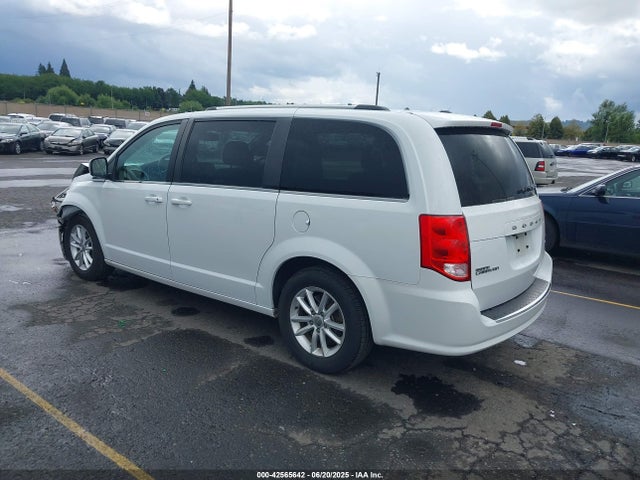 2C4RDGCG6JR273061 Dodge Grand Caravan