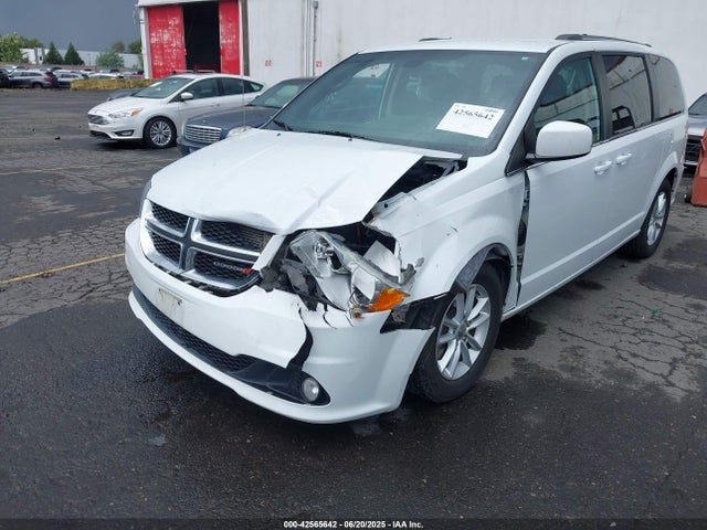 2C4RDGCG6JR273061 Dodge Grand Caravan
