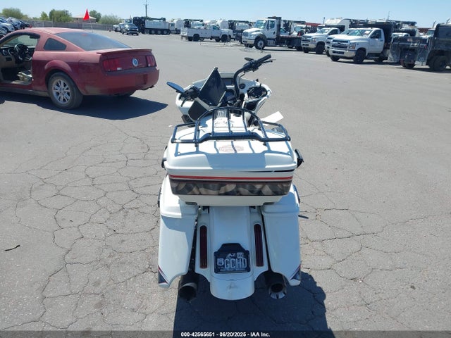 2018 HARLEY-DAVIDSON FLTRXSE 1HD1TCL13JB955431 Photo 5