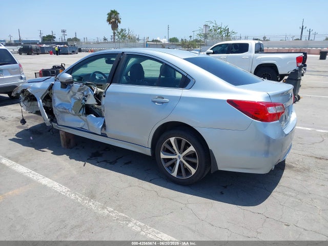 Subaru u4 2017 4S3BNEN69H3022240 Image 3