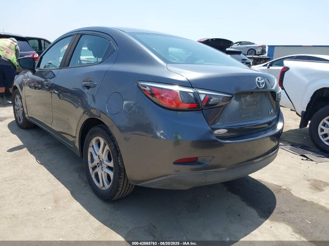 3MYDLBYV3JY300449 Toyota p5v