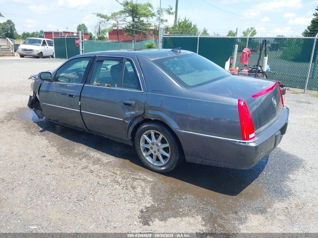 2010 CADILLAC DTS 1G6KD5EY1AU118399 Photo 2