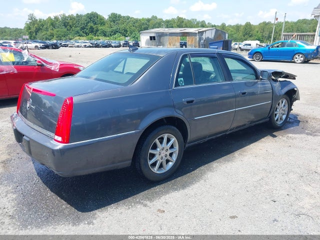 2010 CADILLAC DTS 1G6KD5EY1AU118399 Photo 3