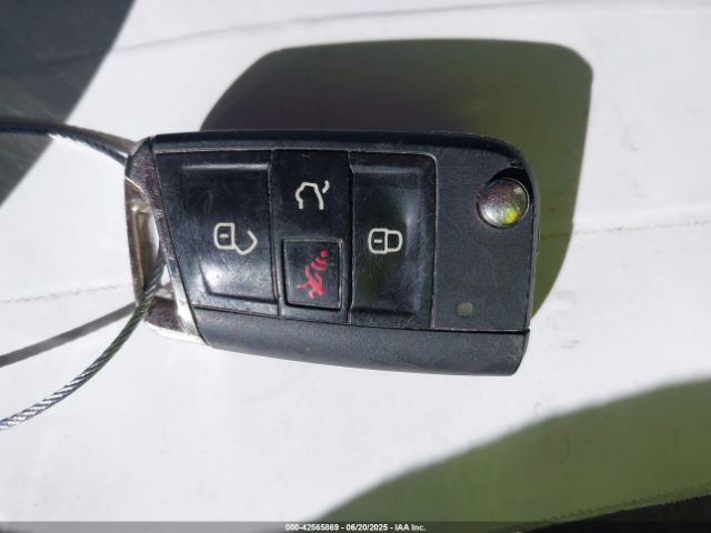 3VV3B7AX4JM156909 Volkswagen 2018