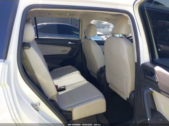 3VV3B7AX4JM156909 Volkswagen 2018